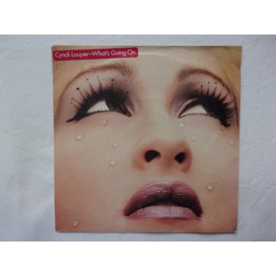Cyndi Lauper - What's going on