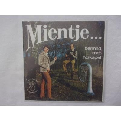 Bennad met hofkapel - Mientje