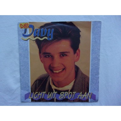 Davy - Licht uit spot aan