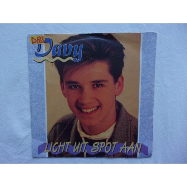 Davy - Licht uit spot aan
