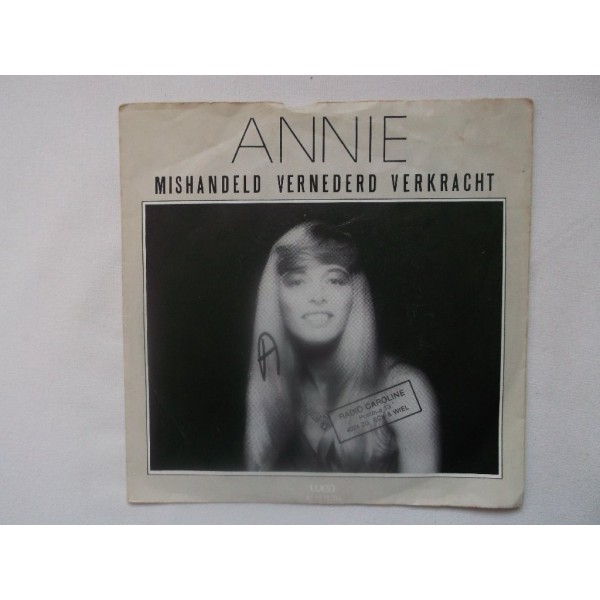 Annie - Mishandeld vernederd verkracht
