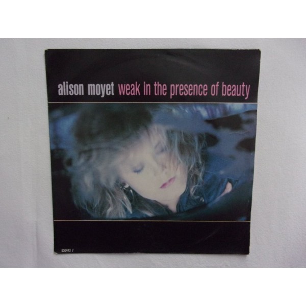 Alison Moyet - Weak in the presence of beauty