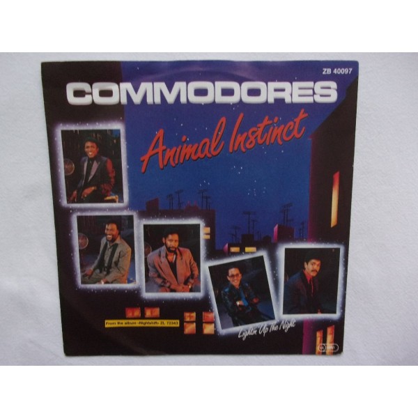 Commodores - Lighting up the night