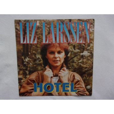 Liz Larssen - Hotel