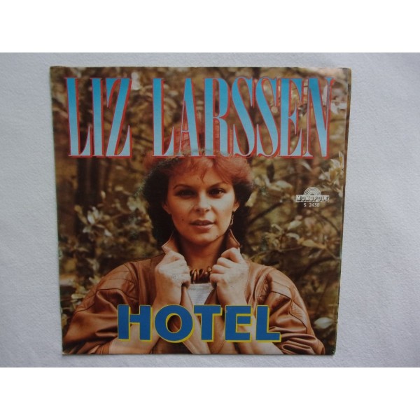 Liz Larssen - Hotel