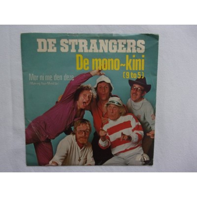 De Strangers - De mono kini