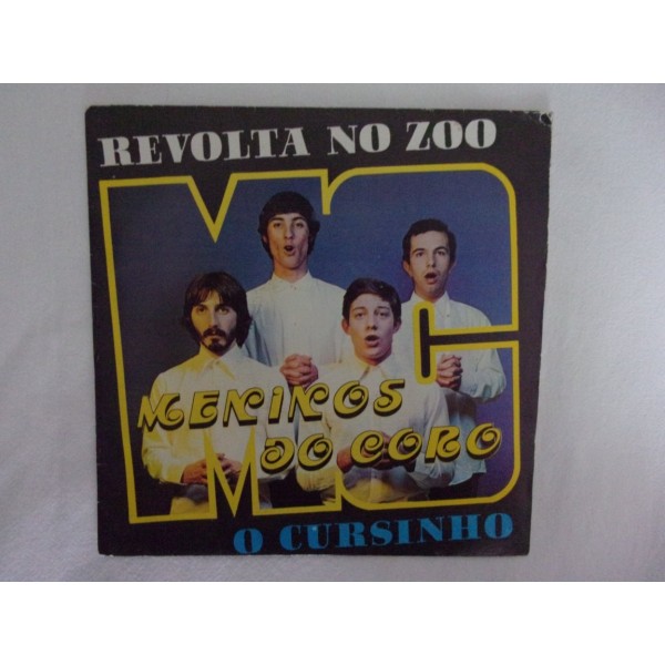 Meminos do coro - Revolta no zoo