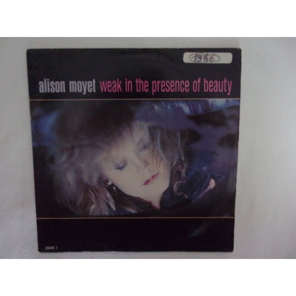Alison Moyet - Weak in the presence of beauty