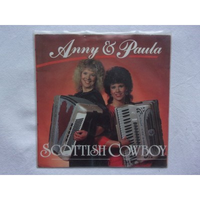 Anny & Paula - Scottish cowboy