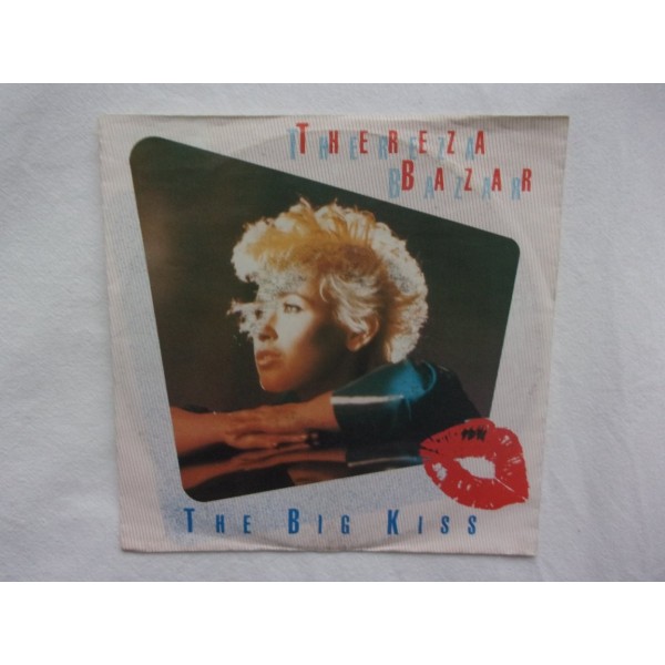 Thereza Bazar - The big kiss