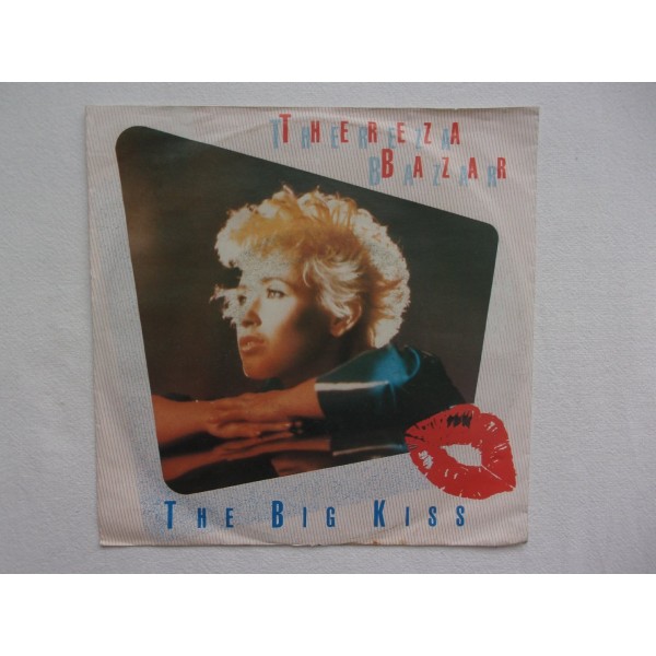 Thereza Bazar - The big kiss