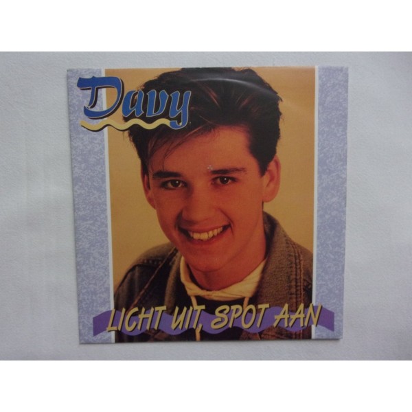 Davy - Licht uit spot aan