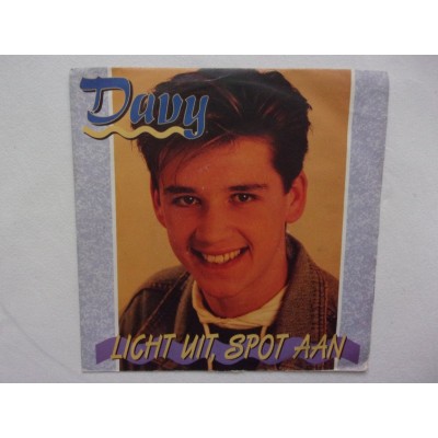 Davy - Licht uit spot aan